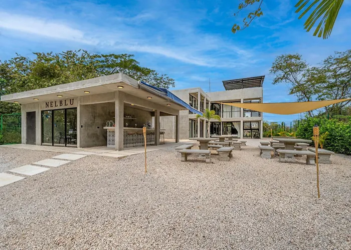 Nelblu Flamingo Suites