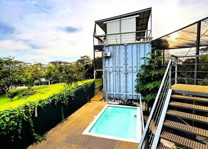 Pupa House Hotel