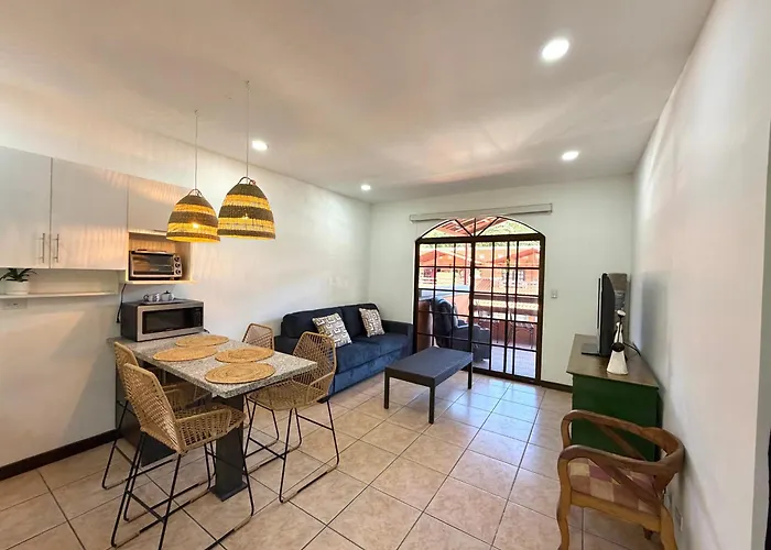 Plaza Colonial Second Floor One Bedroom Unit