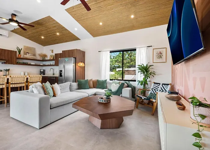 Cu21 Stylish 5Br Home With Pool And Casita Close To Beach