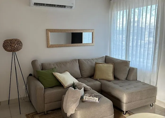 Remote Work Haven 15 Minutes From The Beach