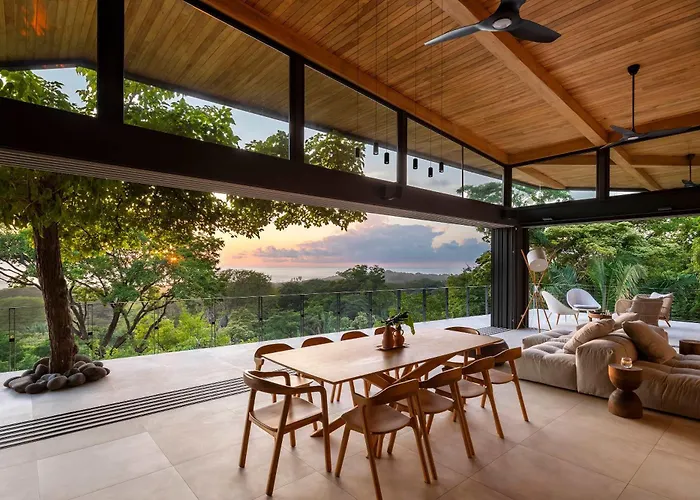 Ohana Villa - Ocean View And A Walk To The Beach