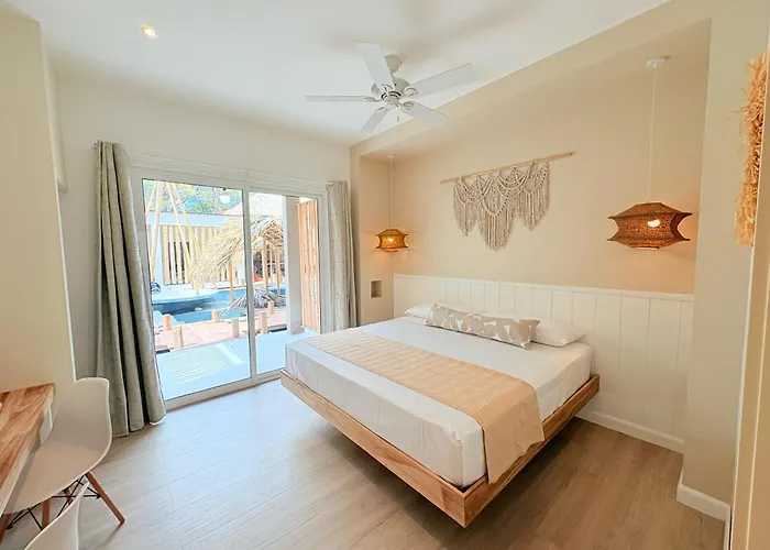 Boutique Aparthotel El Patio Tamarindo - 150M Beach (Adults Only)