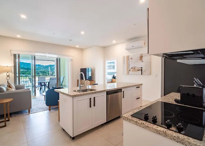 Luxury Villa Marina View 2-Bd 402