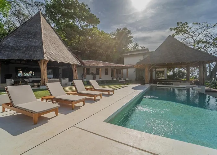Cara Cara - Luxury Beachfront Villa With Private Pool