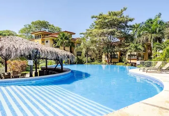 The Oaks Tamarindo Condominium