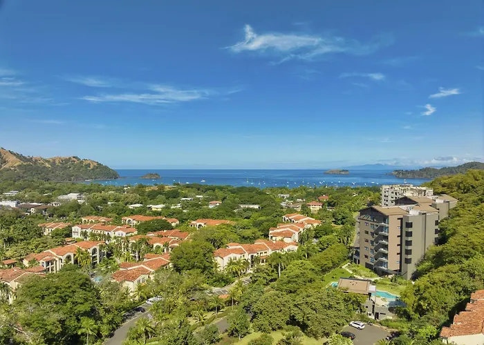 Palm&Breeze, Nature Views&Beach Club