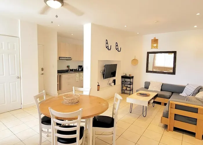 Vvii42 Bright Tama 2Br Condo Walk To Beach And Pool