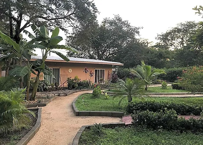 Tee-K Lodge B&B
