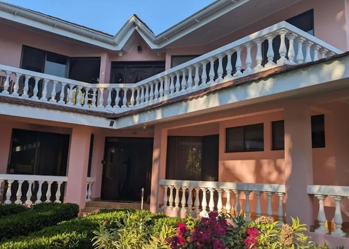 Beachfront Jungle Villa, Private Pool, Sleeps 8