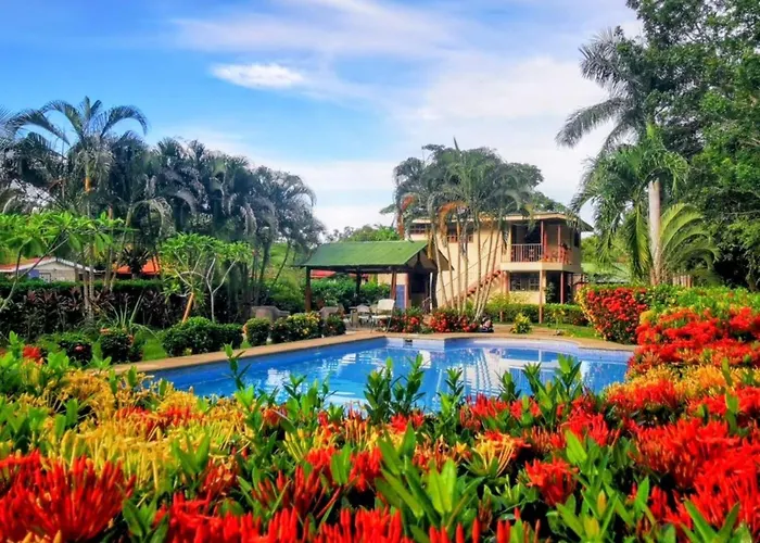 Eladio'S Place Hostel