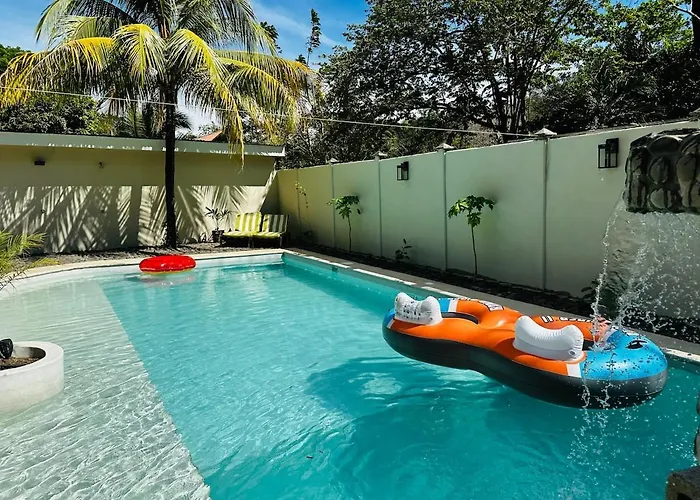 Family Retreat With Guest Casita, Big Pool, Rancho