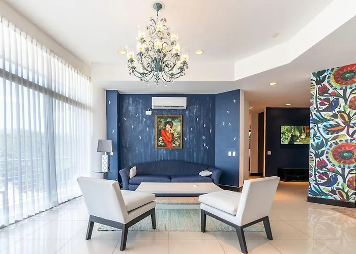 Funky Art Loft Central Tamarindo