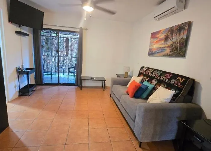 Casa Shearwater - Modern Loft Near The Beach
