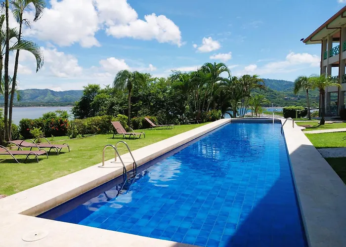 Punta Plata 521 - Flamingo Center, 2 Bedroom Condo With Beautiful Bay Views