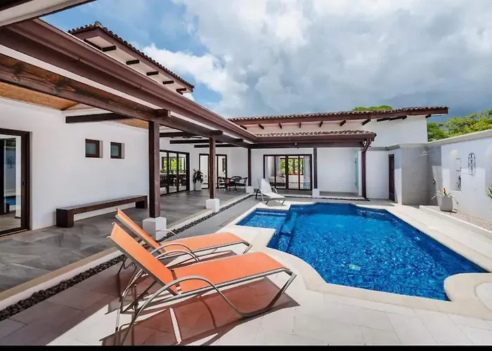 Beautiful House With Private Pool Hacienda Pinilla