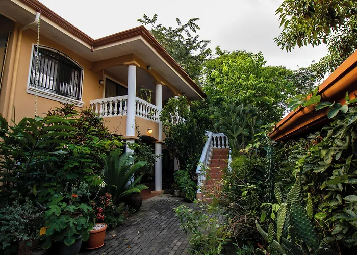 Anona Guesthouse
