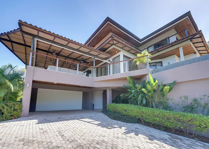 Luxury Home W/ Views & Infinity Pool: Near Beach!