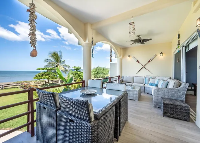 Playa Potrero Oceanfront: Balcony, Pool