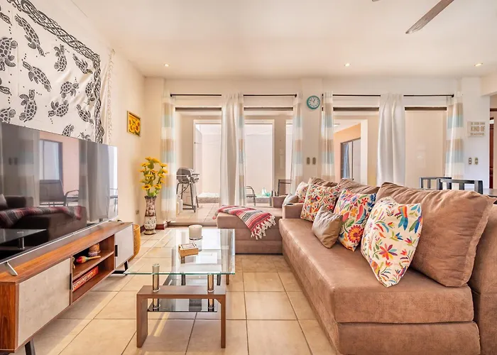 3 Mi To Tamarindo & Beach: Cozy 2Br Home