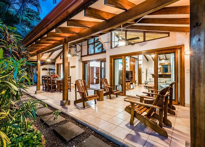 150 Ft To Sand & Surf - 3 Bedroom Beach House & Pool