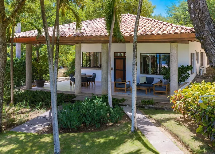 Potrero Beachfront: Ocean-View Patio, W/D!