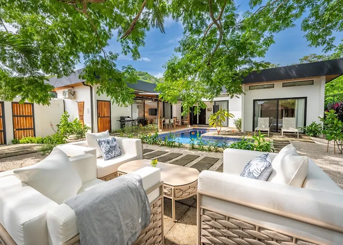 Modern Tamarindo Villa | Private Pool & Garden