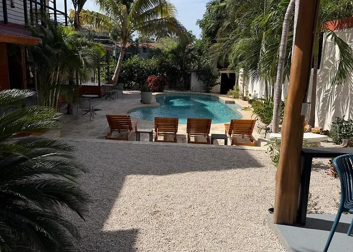Langosta Oasis Hotel