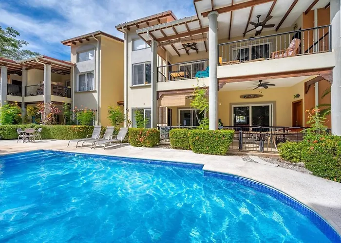 Villa Jazmin 102, Walk To Playa Potrero Beach