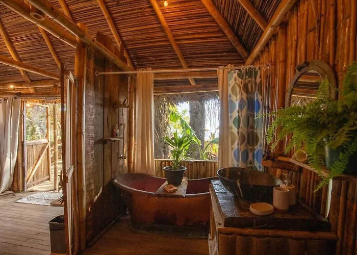 Bamboo Cabina