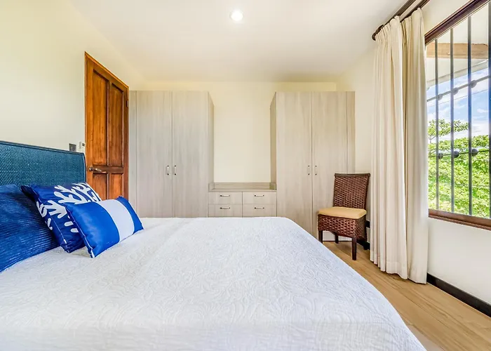 Private Pool, Luxe Patio: 4Br Carrillo Villa