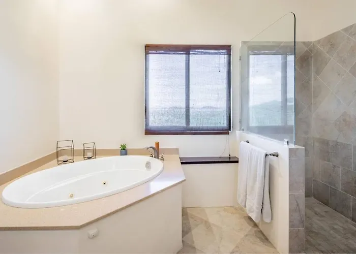 Casa De La Promesa, Luxurious Retreat With Pool