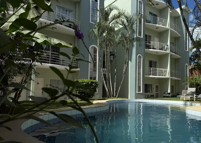 Spacious Tamarindo Condo Steps To The Beach