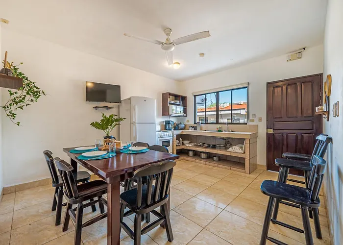 Near Beach! Playas Del Coco Condo W/ Pool