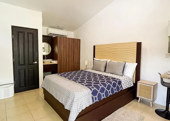 Walk To Beach! Studio W/ Pool Access At Club Voca