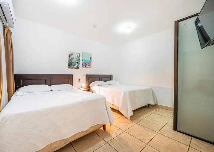 Near Beach! Playas Del Coco Condo W/ Pool