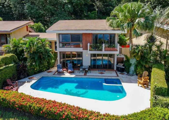 Bahia Pez Vela Resort