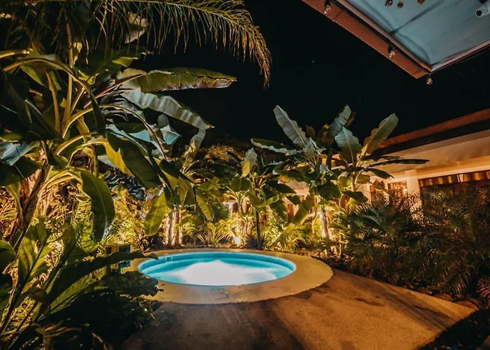 Good Life Lodge